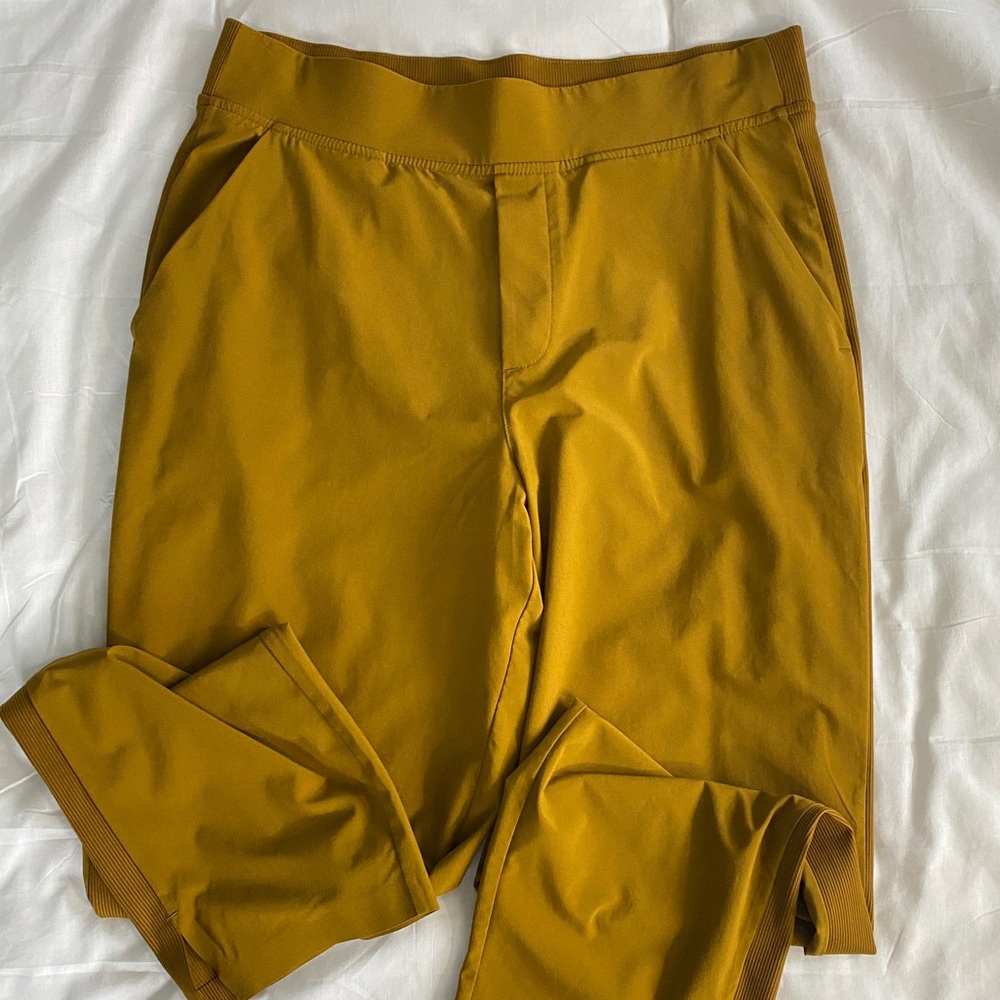 Athleta Brooklyn Ankle Pant size 10
